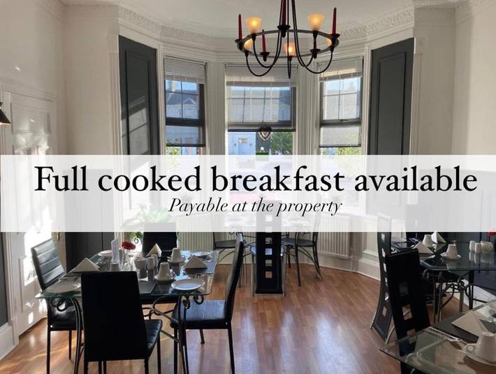 Bed and breakfast for 4 people in Ayr