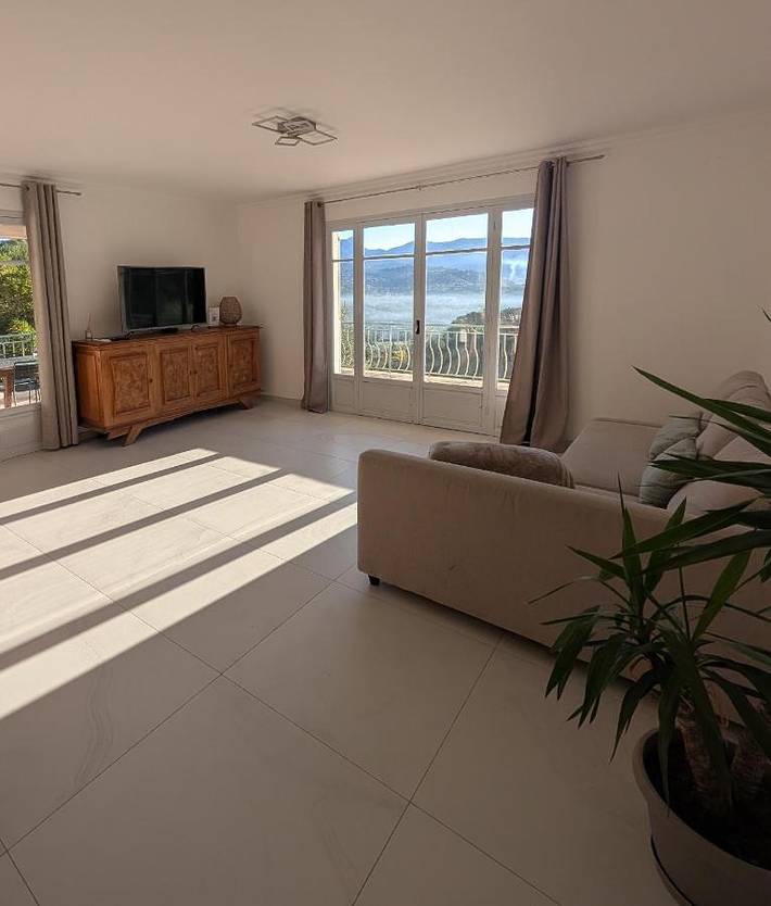 Gîte pour 6 personnes, avec jacuzzi et jardin à Contes - 2