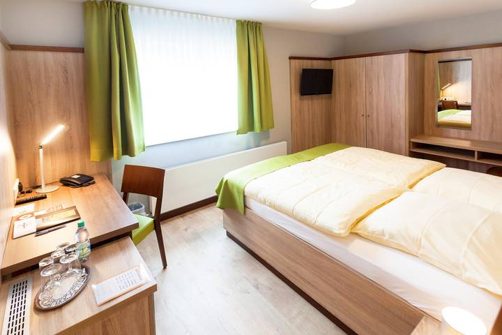 Hotel für 2 Personen, mit Sauna und Garten, mit Haustier in Bergisches Land - 4