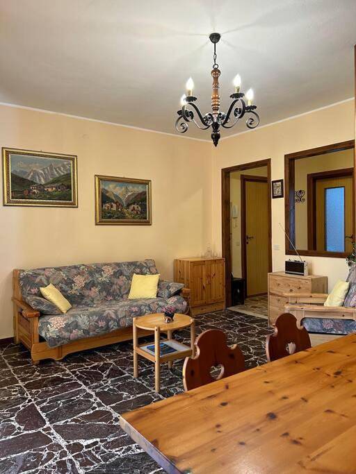Ferienwohnung für 4 Personen, mit Balkon und Garten