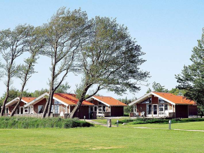 Ferienhaus für 6 Personen, mit Whirlpool und Terrasse sowie Pool und Sauna