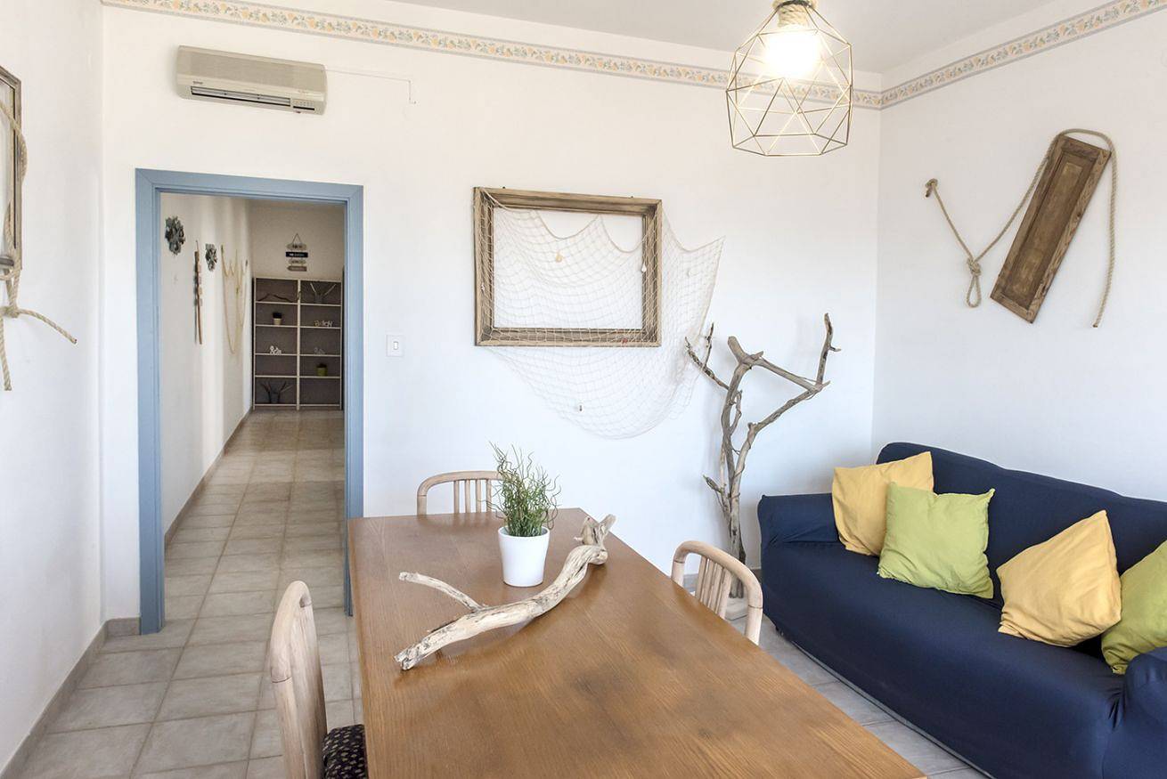 Ganze Wohnung, M263 - Marcelli, three-room apartment with portico facing the sea in Marcelli, Riviera del Conero