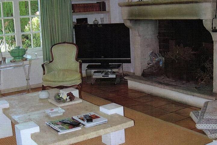 Zimmer mit Zugang zum Garten und Pool in Le Rouret, Mittelmeerküste (Frankreich)