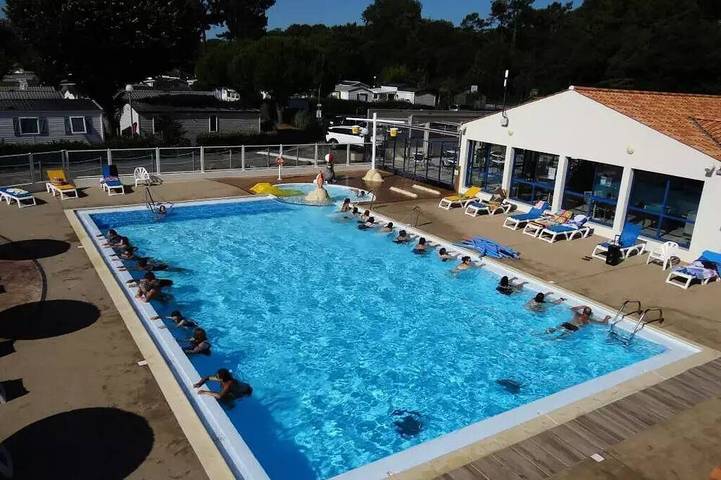 Camping pour 7 personnes à Notre-Dame-de-Monts - 2