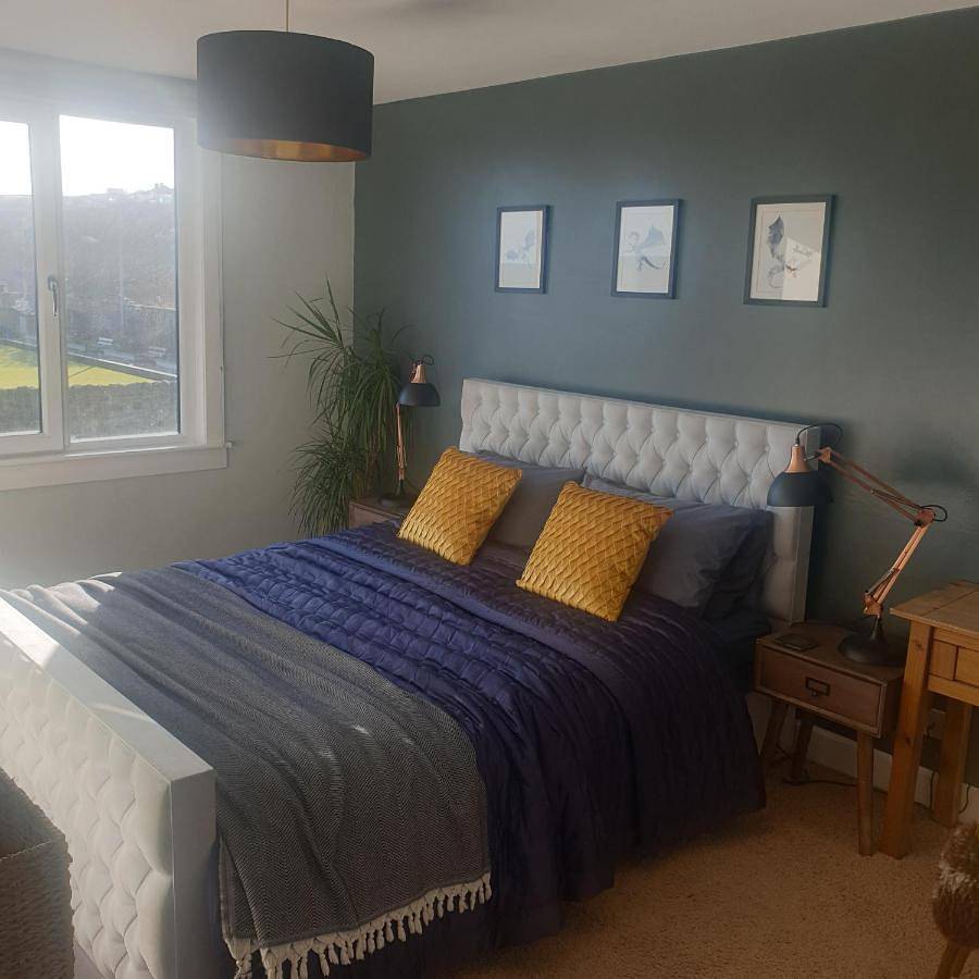 Lion&Wolf - Family Room with Sea View and Ensuite in Tweedmouth, Northumberland