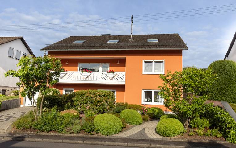 Ferienwohnung für 3 Personen, mit Balkon und Balkon/Terrasse sowie Garten in Netphen
