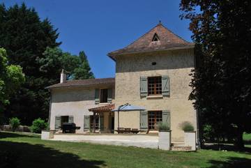 Chambre d’hôte pour 2 personnes, avec vue ainsi que jardin et piscine à Saint-Martin-de-Ribérac