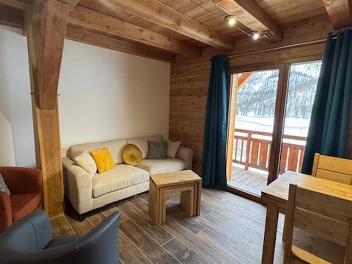 Chalet pour 6 personnes, avec Balcon ainsi que Terrasse et Vue sur le lac à Montgenèvre