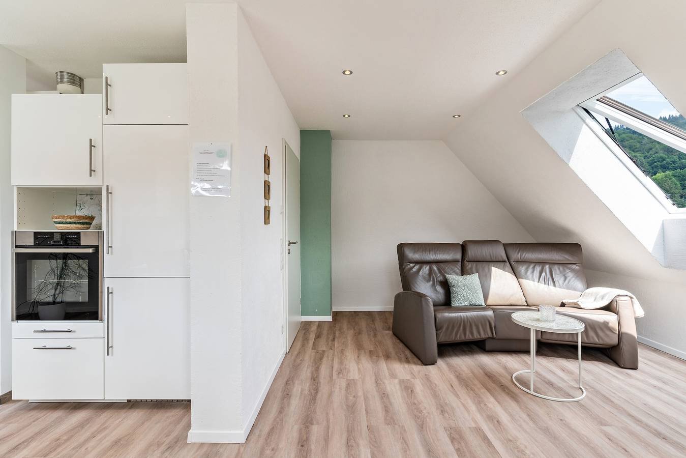 Ganze Wohnung, Apartment „Haus 23“ mit Bergblick und privater Terrasse in Ettenheim, Hochschwarzwald