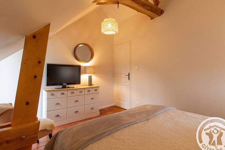 Gîte pour 4 personnes, avec piscine et terrasse à La Ménitré - 3