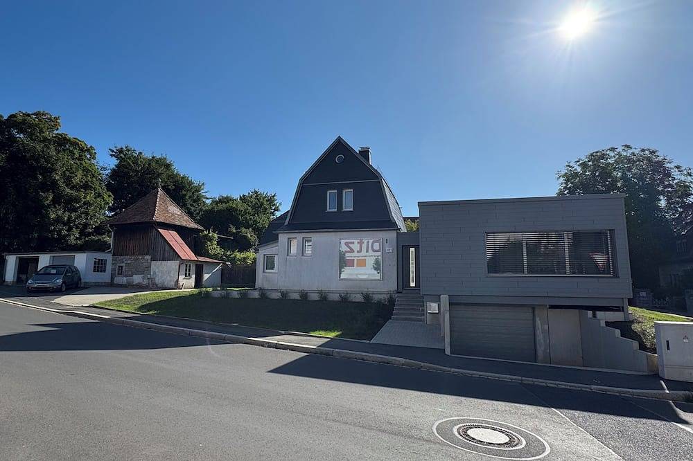 Ganze Wohnung, Fichtelgebirge: Modernes Appartement in Stadtrandlage, naturnah. in Marktredwitz, Landkreis Wunsiedel im Fichtelgebirge