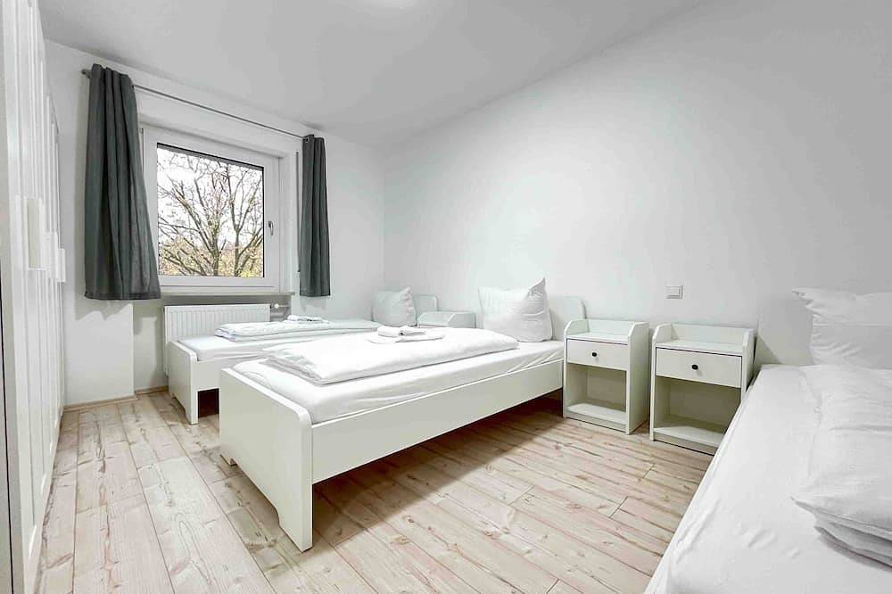 Entire apartment, Big Modern workers rental/ rental housing in Lappersdorf, Eastern Bavaria