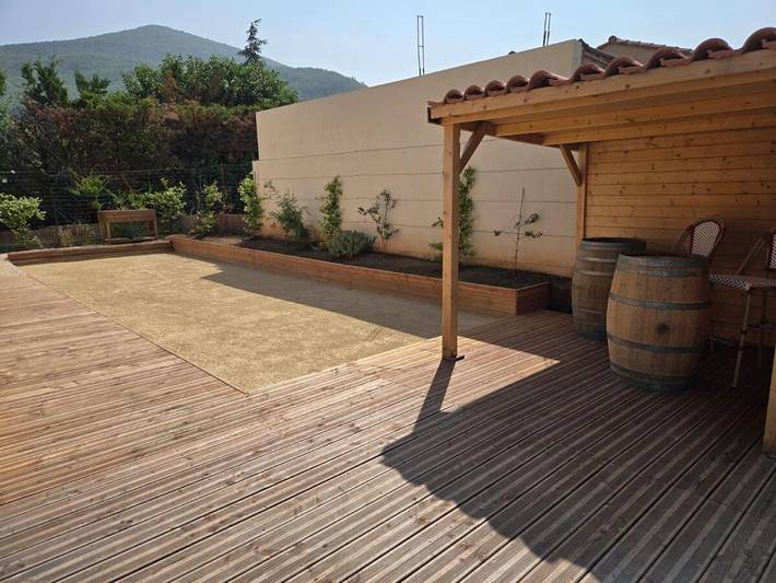 Location de vacances pour 6 personnes, avec piscine et jardin à Salasc - 2