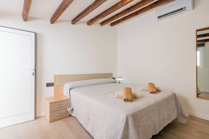 Elcano Living: 4 bedrooms, 3 bathrooms—ideal for families and groups in Castellón de la Plana, Costa del Azahar