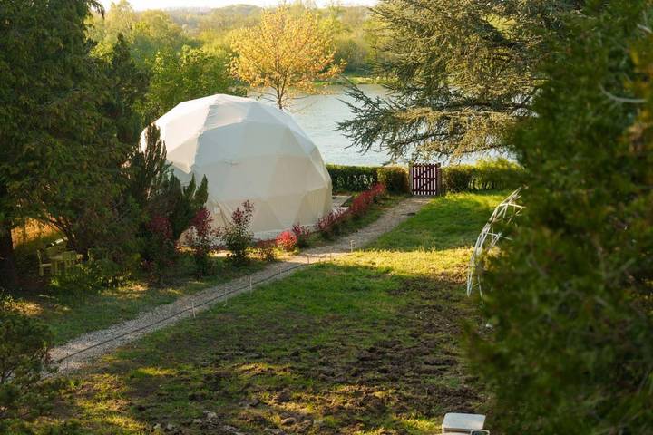Location de vacances pour 2 personnes, avec vue ainsi que jardin et terrasse à Saint-Dyé-sur-Loire - 2