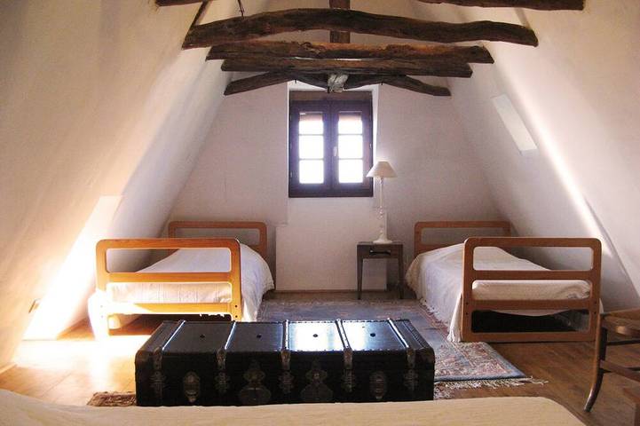 Location de vacances pour 8 personnes, avec terrasse et jardin dans Castels et Bézenac - 3