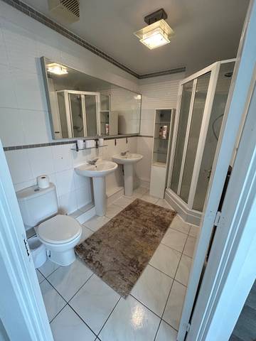 Holiday Rental for 22 People in Slough, Colne Valley Park, Photo 3