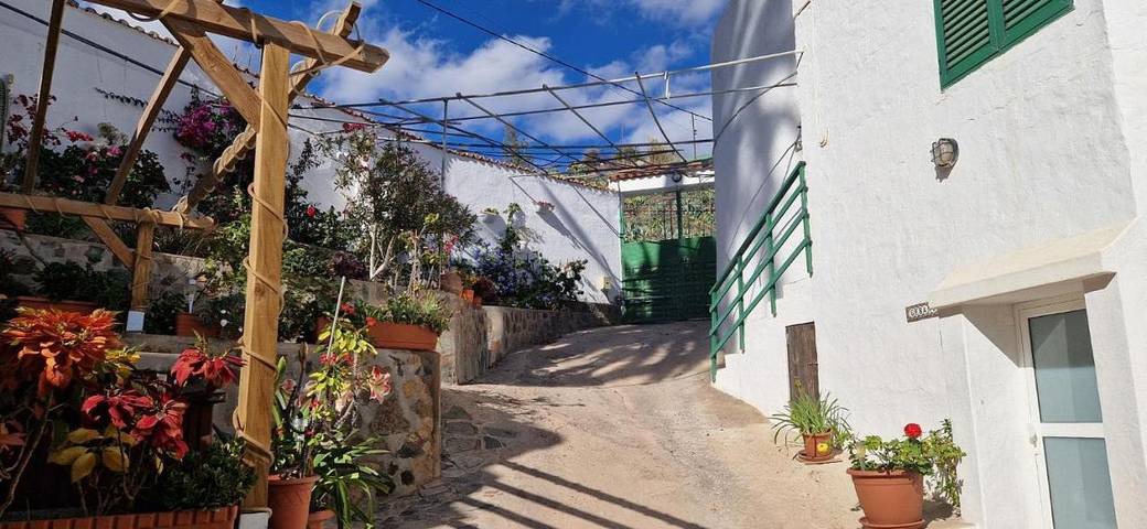 Casa rural para 4 personas, con Balcón y Jacuzzi además de Terraza y Jardín en Santa Lucía de Tirajana - 4