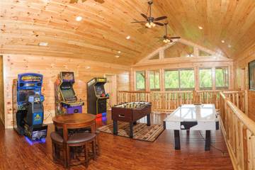 Cabin for 44 Guests in Pittman Center, Sevier County, Picture 4