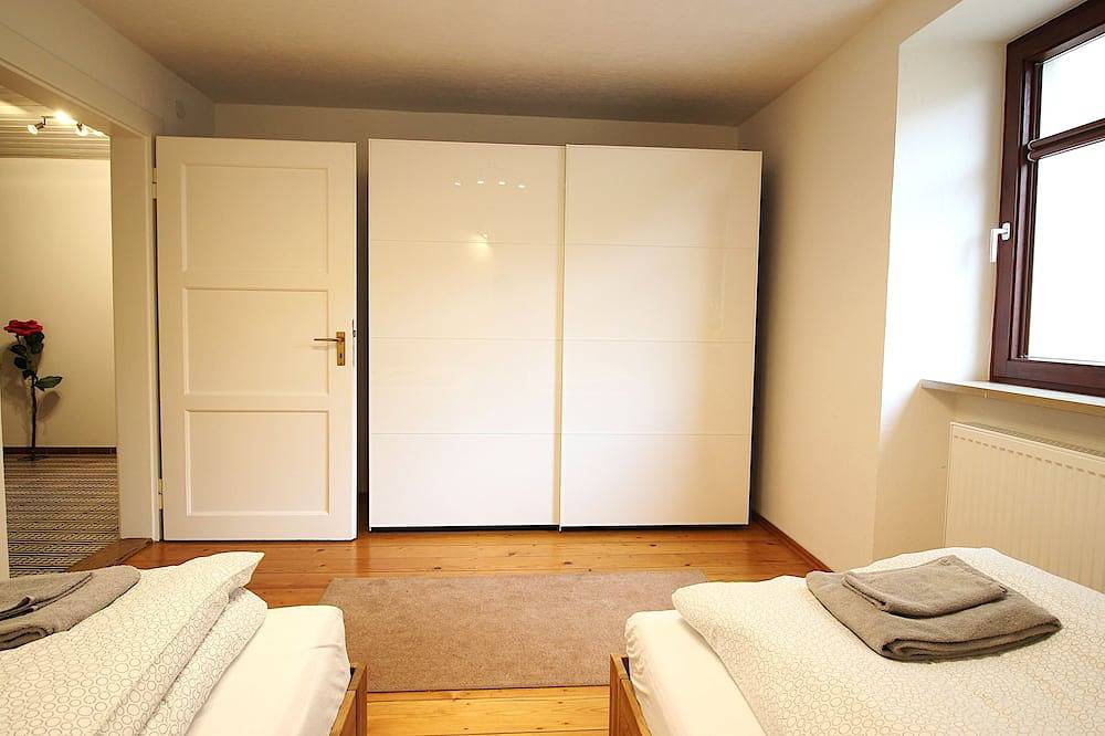Ganze Wohnung, Lovely & Quiet Holidayflat - Erlach, Ochsenfurt(3) in Ochsenfurt, Fränkisches Weinland