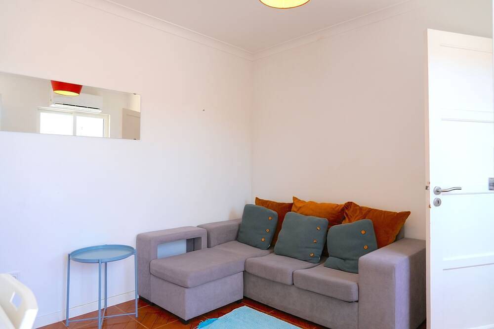2 Bed Apartment with Patio in Cascais e Estoril, Costa de Lisboa