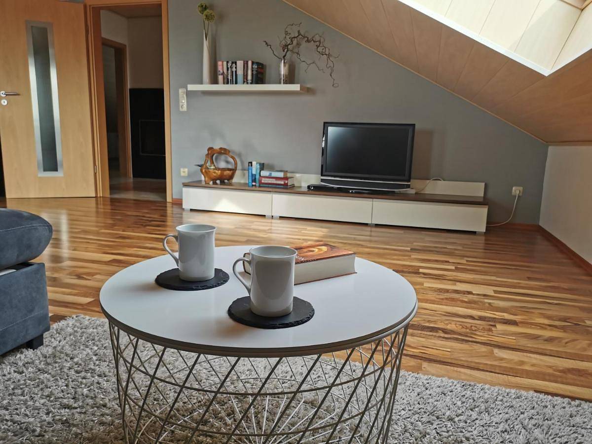 Ganze Wohnung, Apartment Hasselstrasse in Mehren, Vulkaneifel