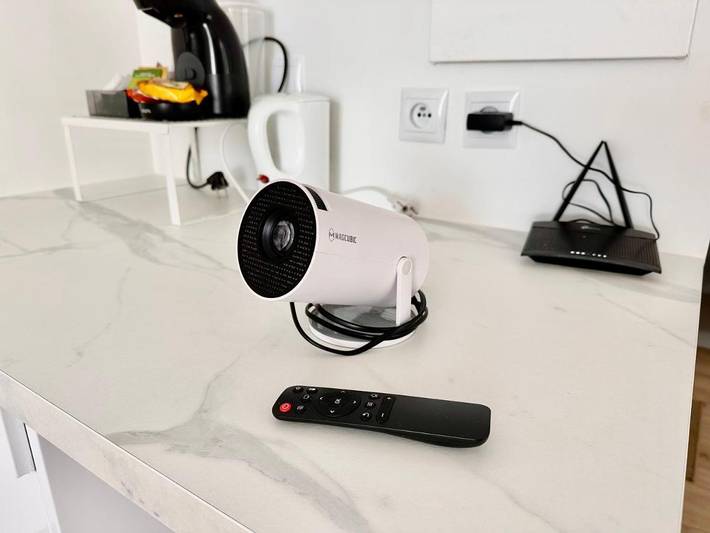 Gîte pour 6 personnes, avec balcon ainsi que vue sur le lac et vue à Lognes - 3