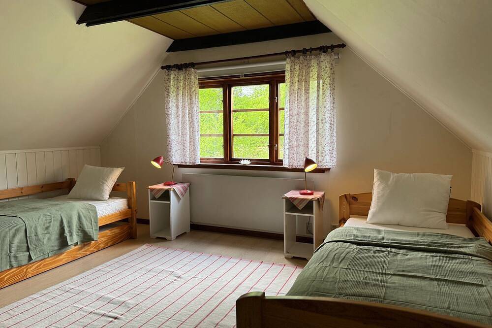 Villa Lisbeth – Großes Ferienhaus mit Sauna & Naturgrundstück bei Osby in Osby, Osby und Umgebung