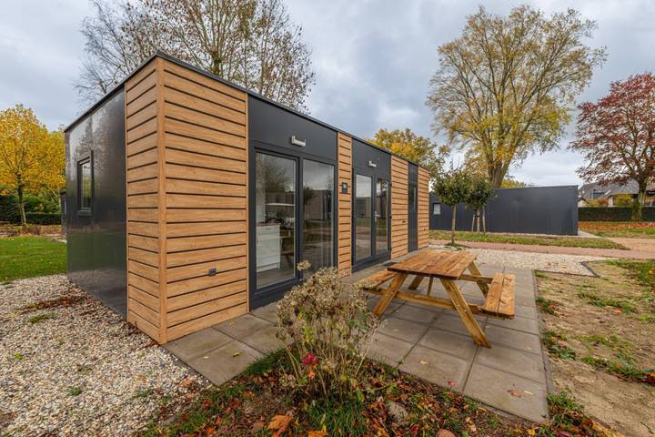Cube chalet voor vier personen in Zennewijnen