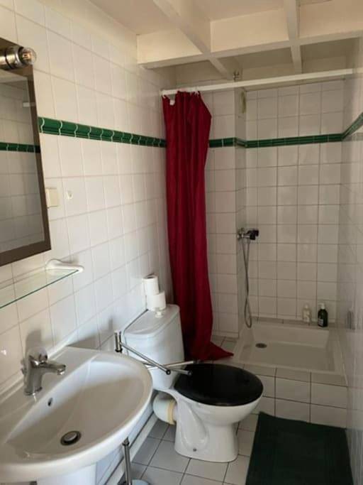 Gîte pour 2 personnes, avec piscine ainsi que balcon et vue dans Plage de l'Ecluse - 2