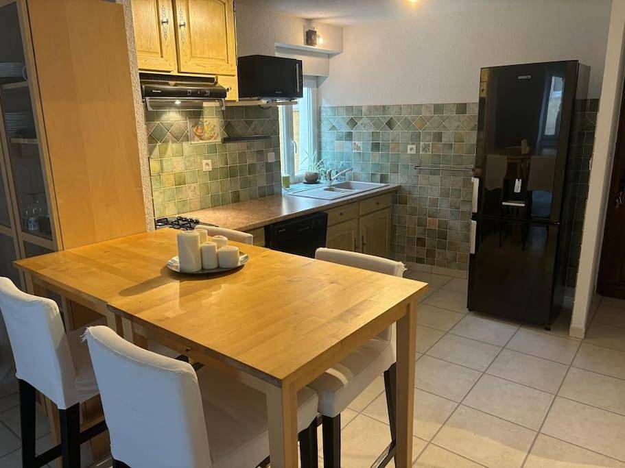 Appartement entier, Two-Bedroom Apartment in La Saulce, Région de Gap
