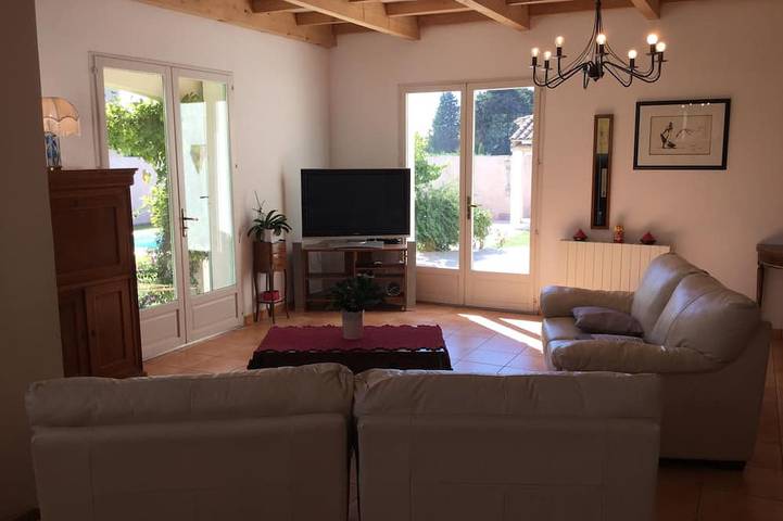 Location vacances maison piscine Mouries in Mouriès, Région d'Arles