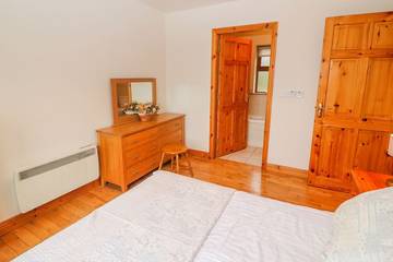 Cottage for 7 People in County Cork, Photo 4