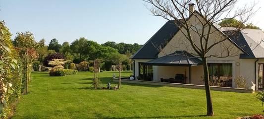 Cottage pour 2 personnes, avec jardin ainsi que terrasse et vue à Troarn