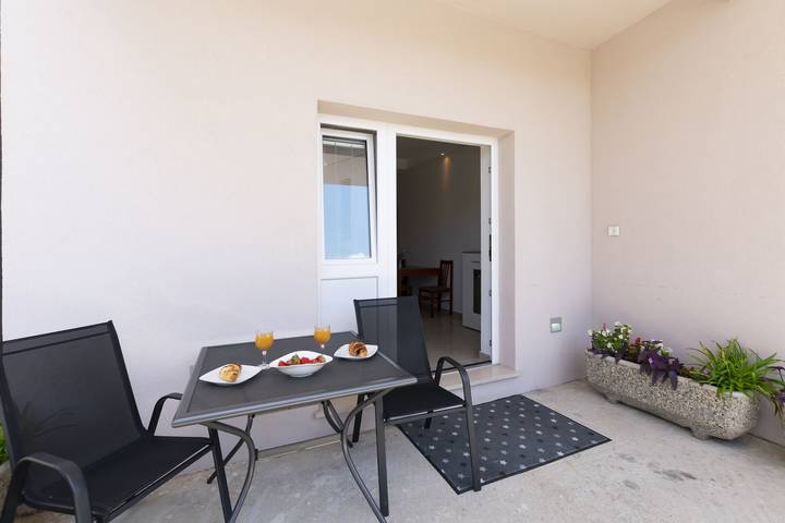 Ganzes Studio, Apartments Danijela in Dugi Rat, Omis-Riviera