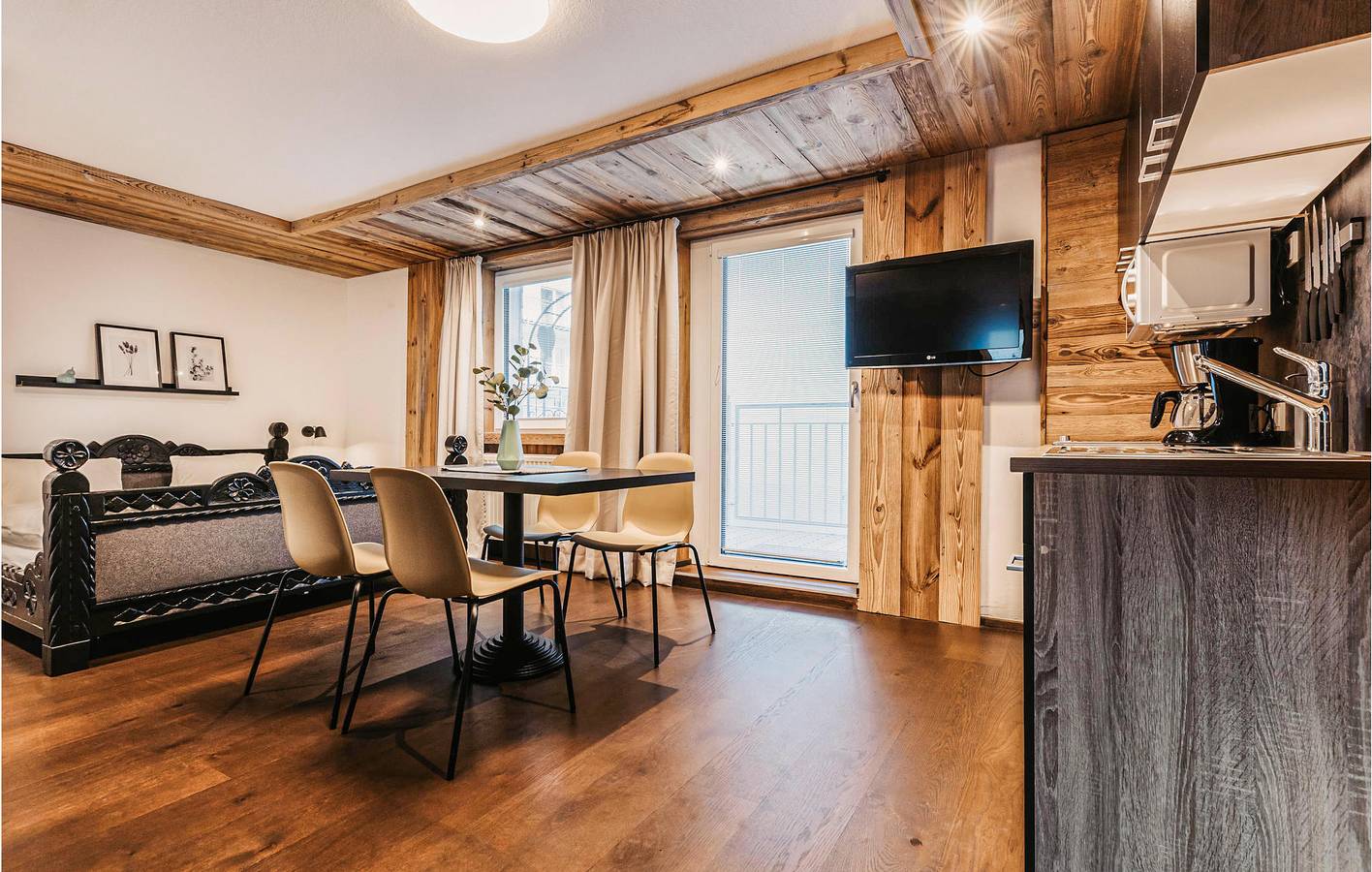 Ganze Ferienwohnung, Gemütliche Ferienwohnung in der Nähe des Skigebiets Sankt Johann mit WLAN und Parkplatz in Wagrain, Ski Amadé