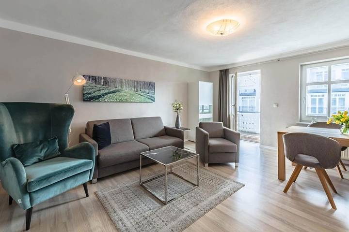 Ferienwohnung für 4 Personen, mit Balkon in Binz