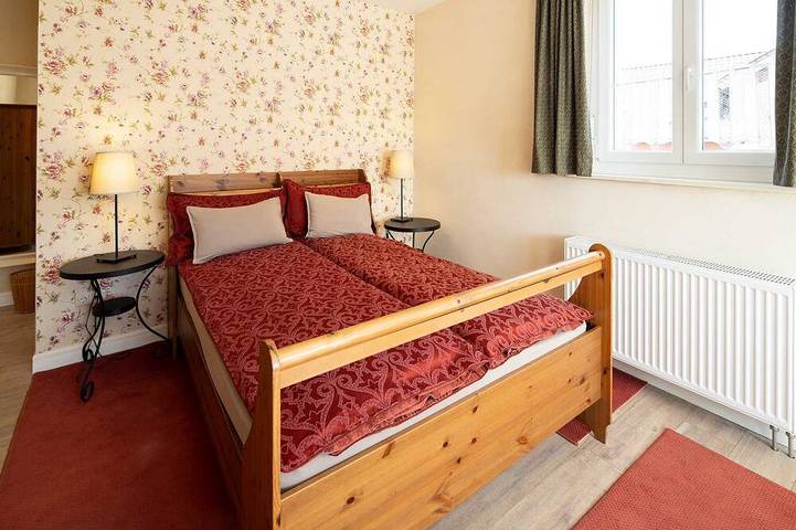 Bed and breakfast for 2 people, with garden - 1