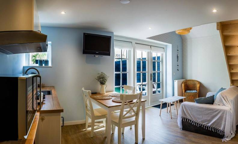 Pension voor 3 personen, with Terras and Tuin as well as Uitzicht in Westkapelle