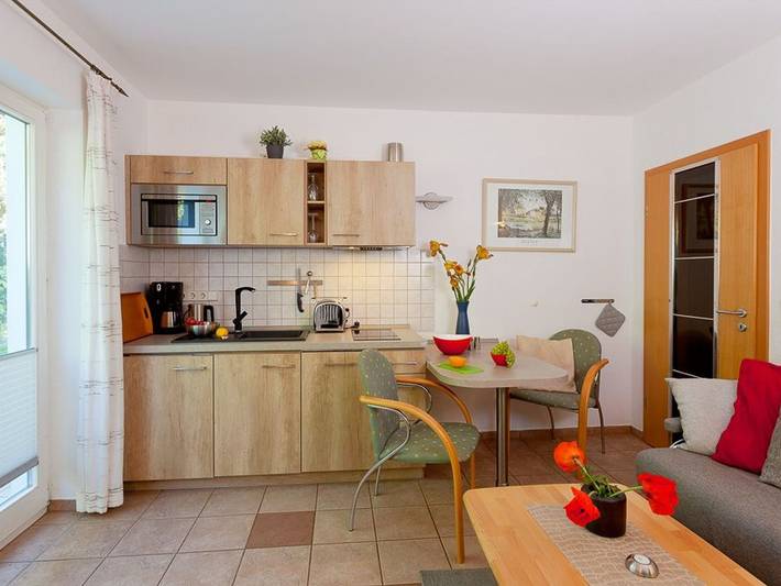 Ferienwohnung für 2 Personen, mit Terrasse und Garten, kinderfreundlich in Heringsdorf - 2