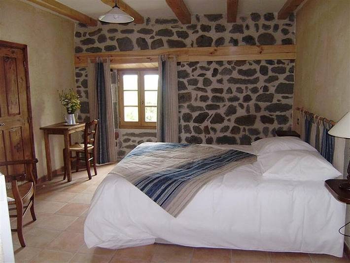 Chambre d’hôte pour 2 personnes dans Auvergne-Rhône-Alpes - 2