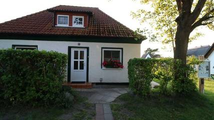 Ferienwohnung für 2 Personen, mit Terrasse und Garten in Vitte