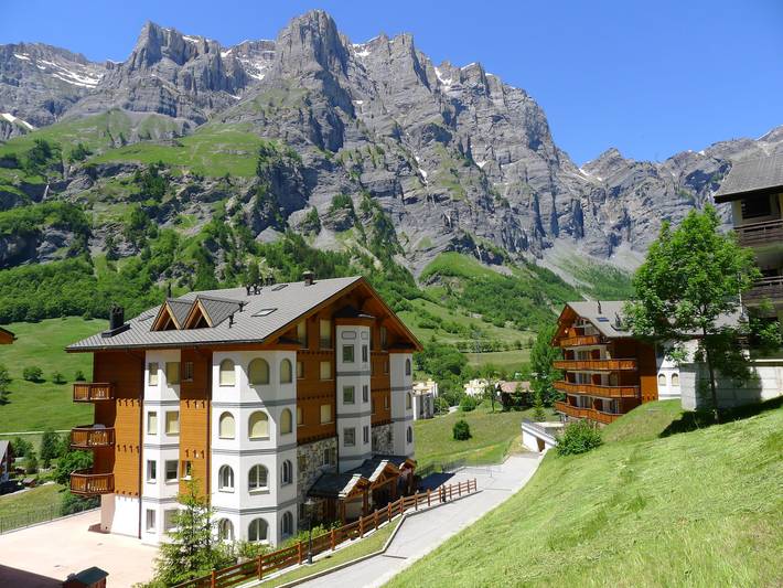 Ferienwohnung für 4 Personen, mit Balkon und Ausblick in Leukerbad