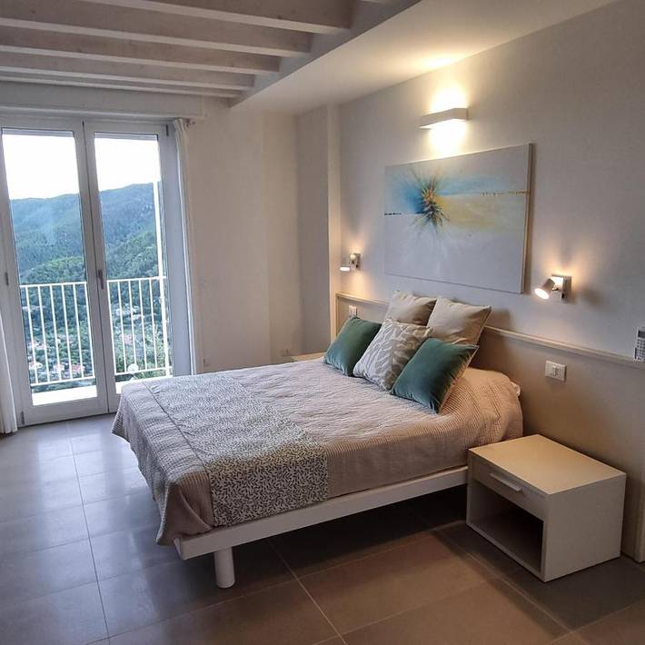 Maison d’hôte pour 2 personnes, avec terrasse et vue, animaux acceptés à Noli