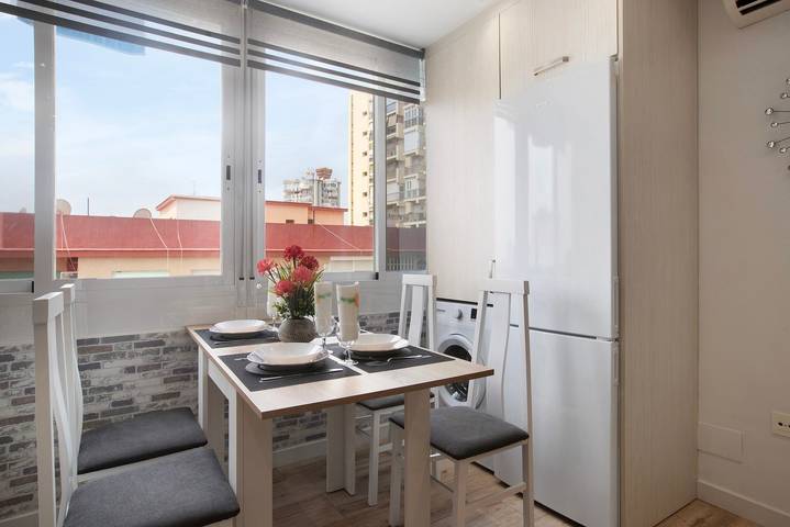 Ganze Wohnung, Ferienwohnung 'Casa Eu' mit Wlan und Klimaanlage in Torremolinos Zentrum, Torremolinos