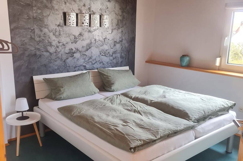 Ganze Wohnung, Ferienwohnung Resi 85 qm in Karlstadt, Fränkisches Weinland