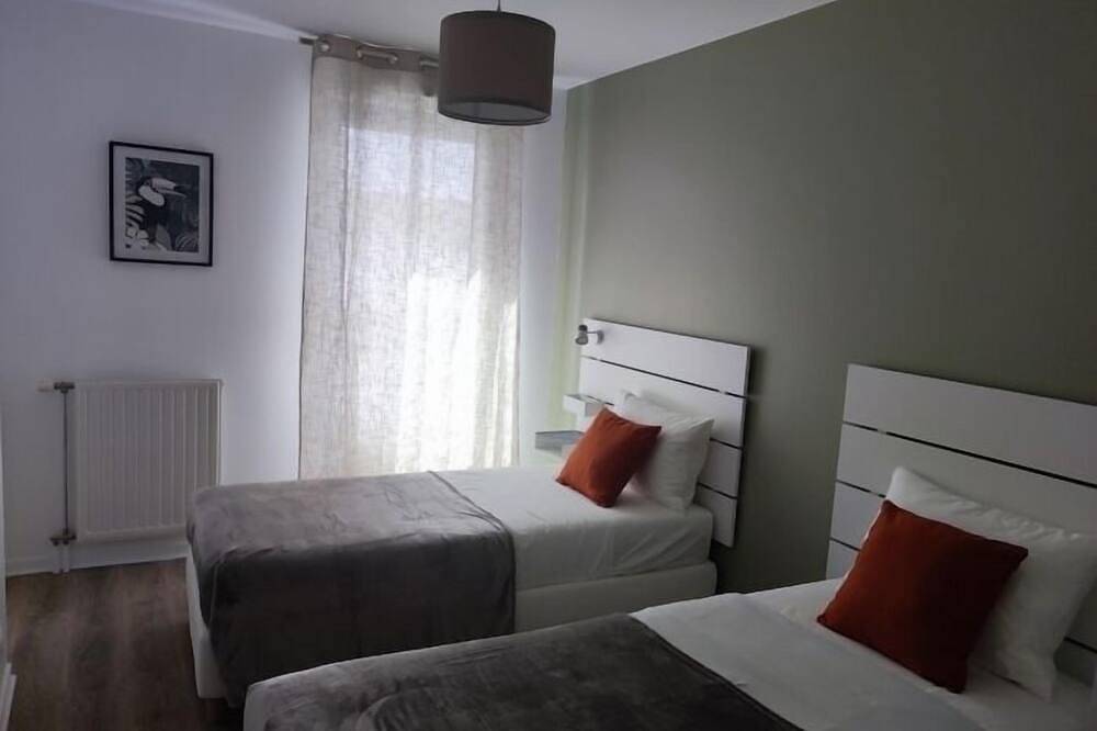 Entire apartment, Cozy and comfortable 2 bedrooms in Évry, 35 min from Paris in Évry-Courcouronnes, Essonne