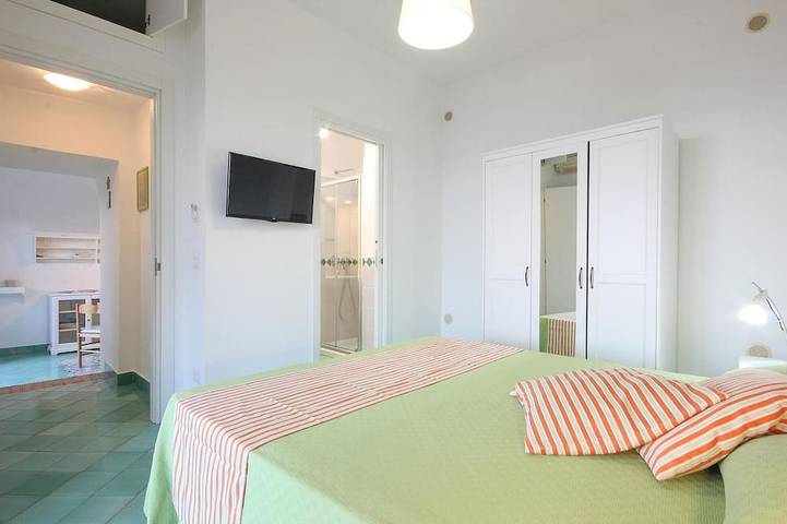 Appartement entier, Superbe appartement à Vietri sul Mare (Raito) avec vue sur la mer in Spiaggia dei Ninnilli, Vietri sul Mare