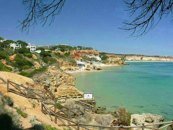 Vakantiewoning voor 6 Personen in Olhos de Água, Faro District