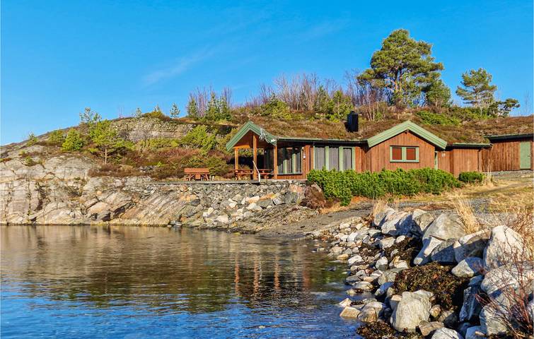 Ferienhaus für 6 Personen, mit Terrasse und Garten in Tingvoll